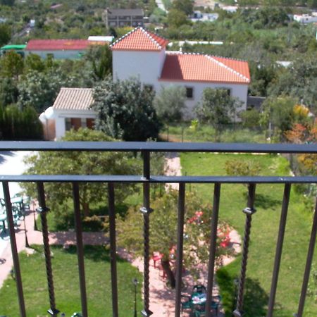 Hotel Calderon Cenes De La Vega Esterno foto