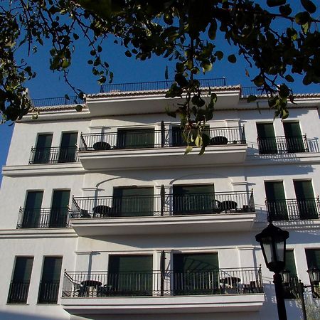 Hotel Calderon Cenes De La Vega Esterno foto